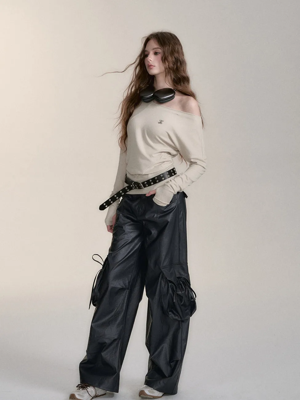 Black Pockets Wide-Leg Cargo Pants