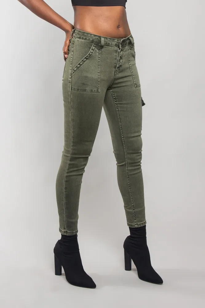 Buttoned Skinny Cargo Pants