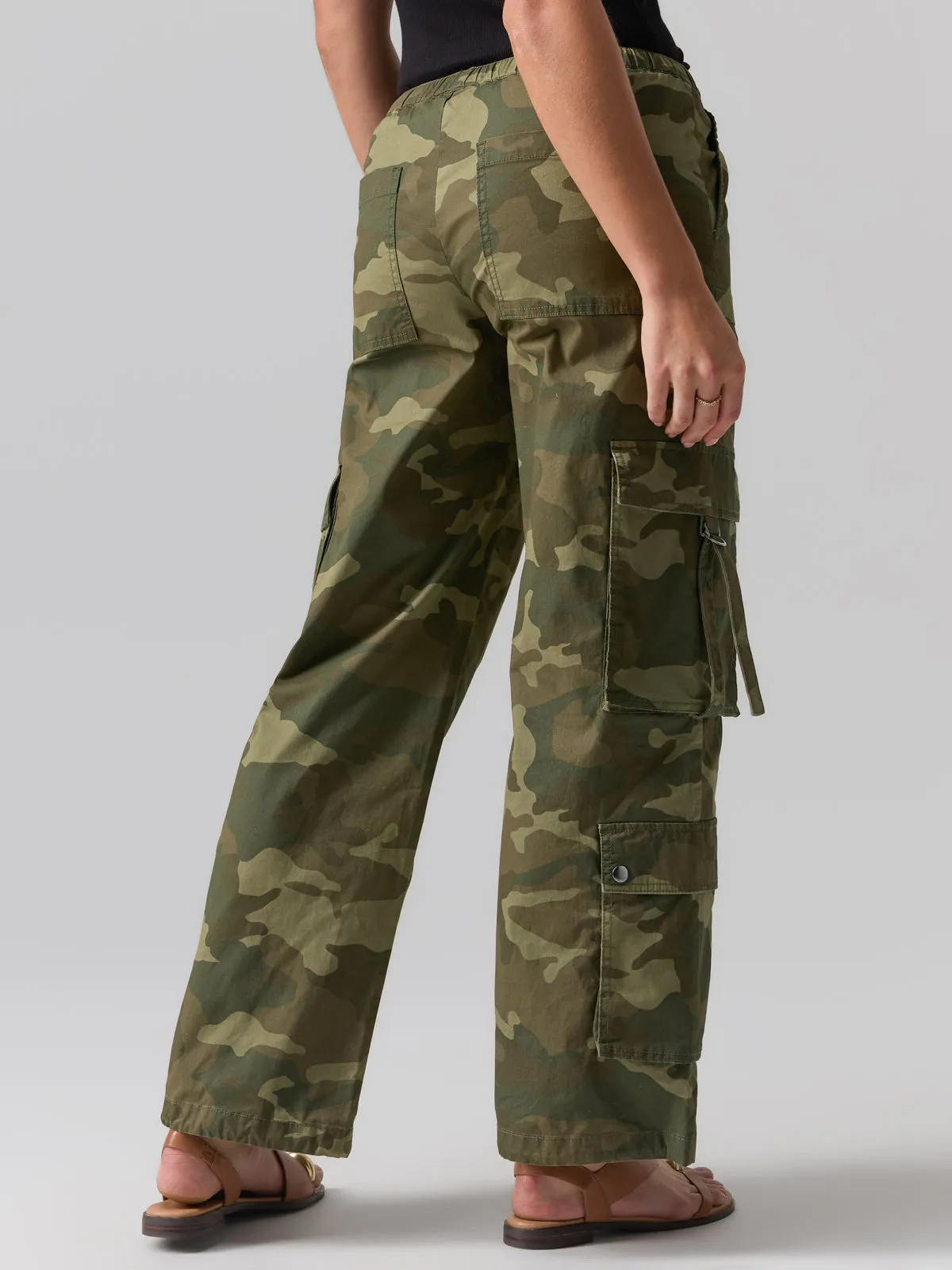 Cargo Parachute High Rise Pant Renew Camo