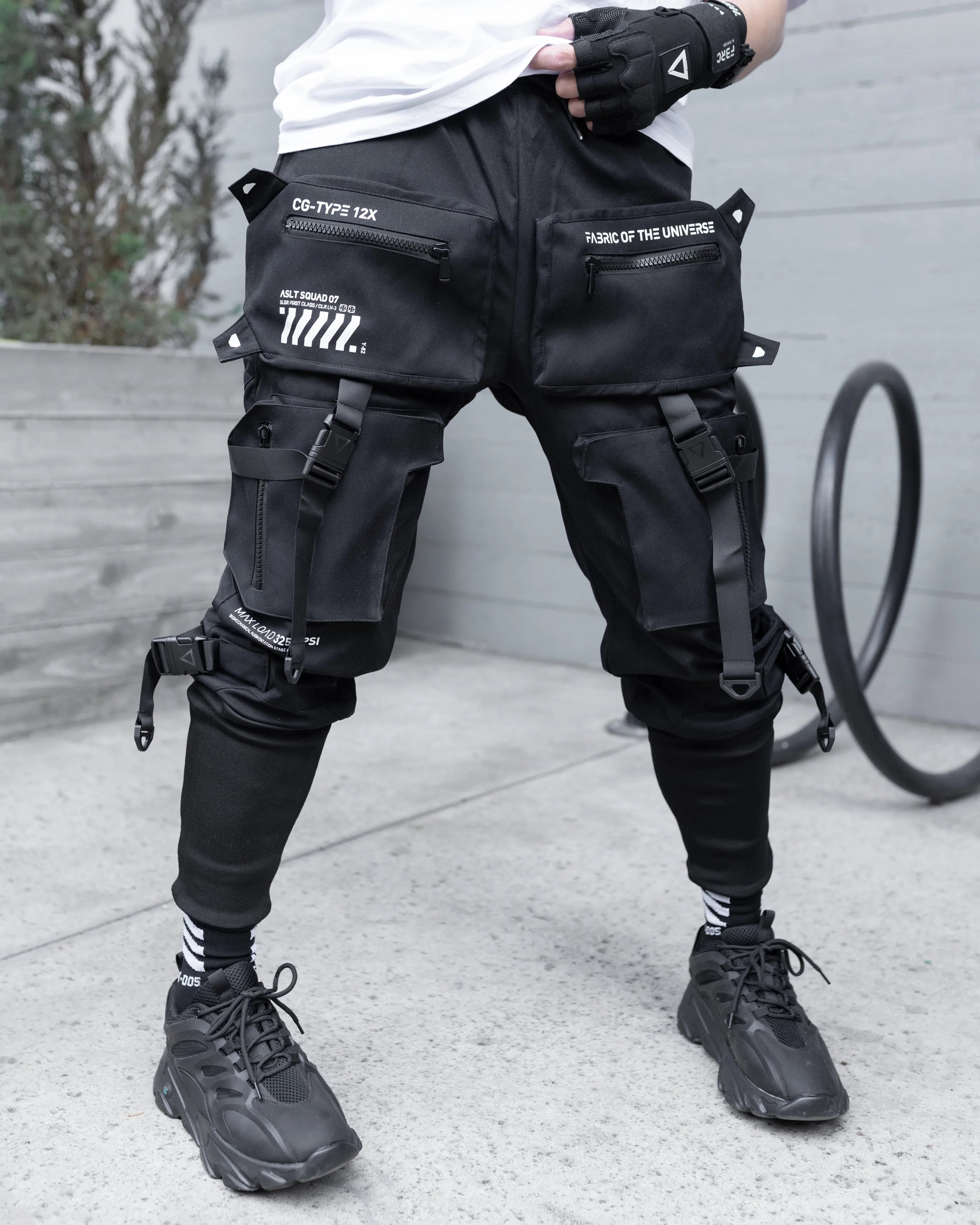 CG-Type 12X Black Cargo Pants