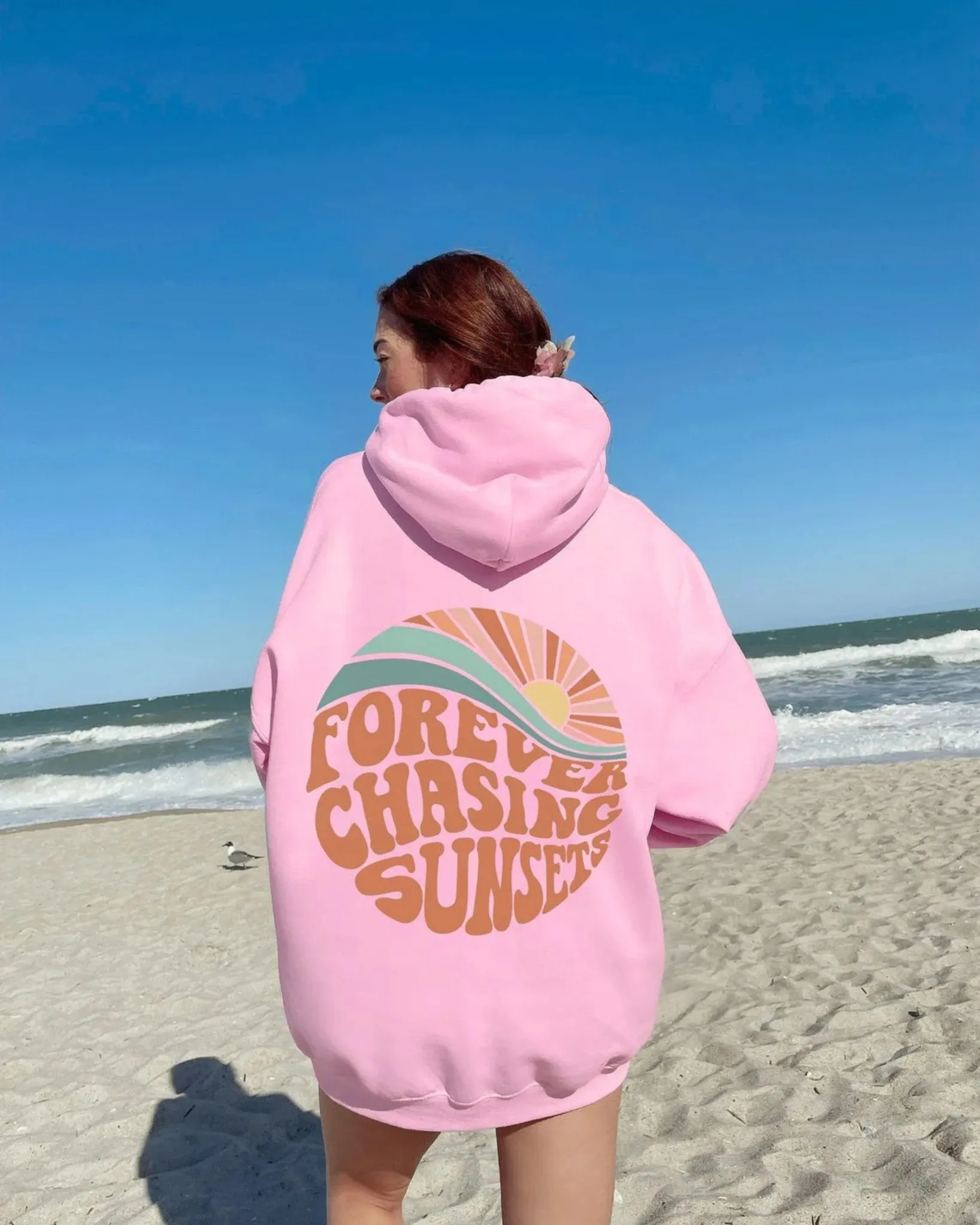 Kira | Stylish Hoodie "Forever chasing sunsets"