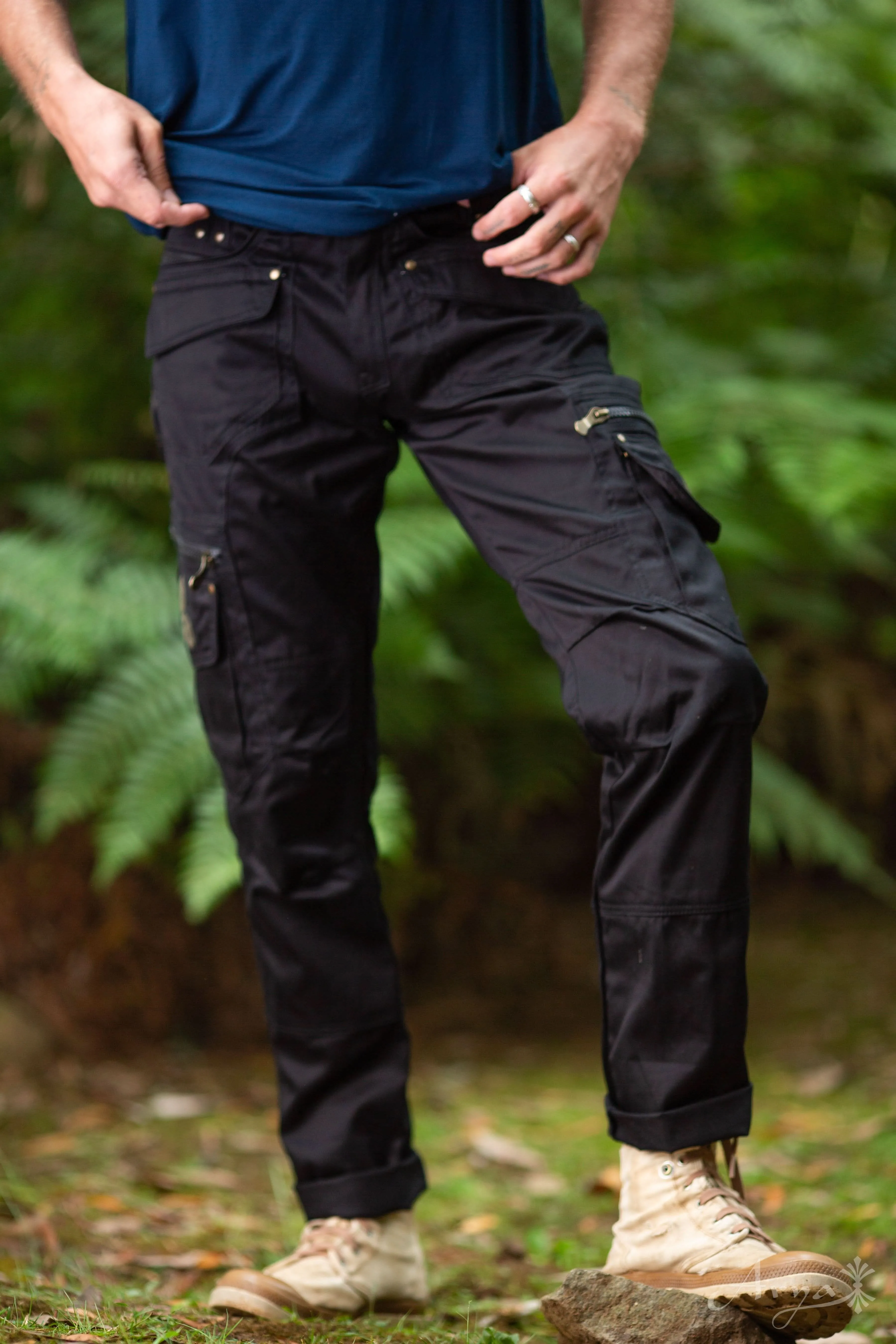 Psy Cargo Trousers - Black