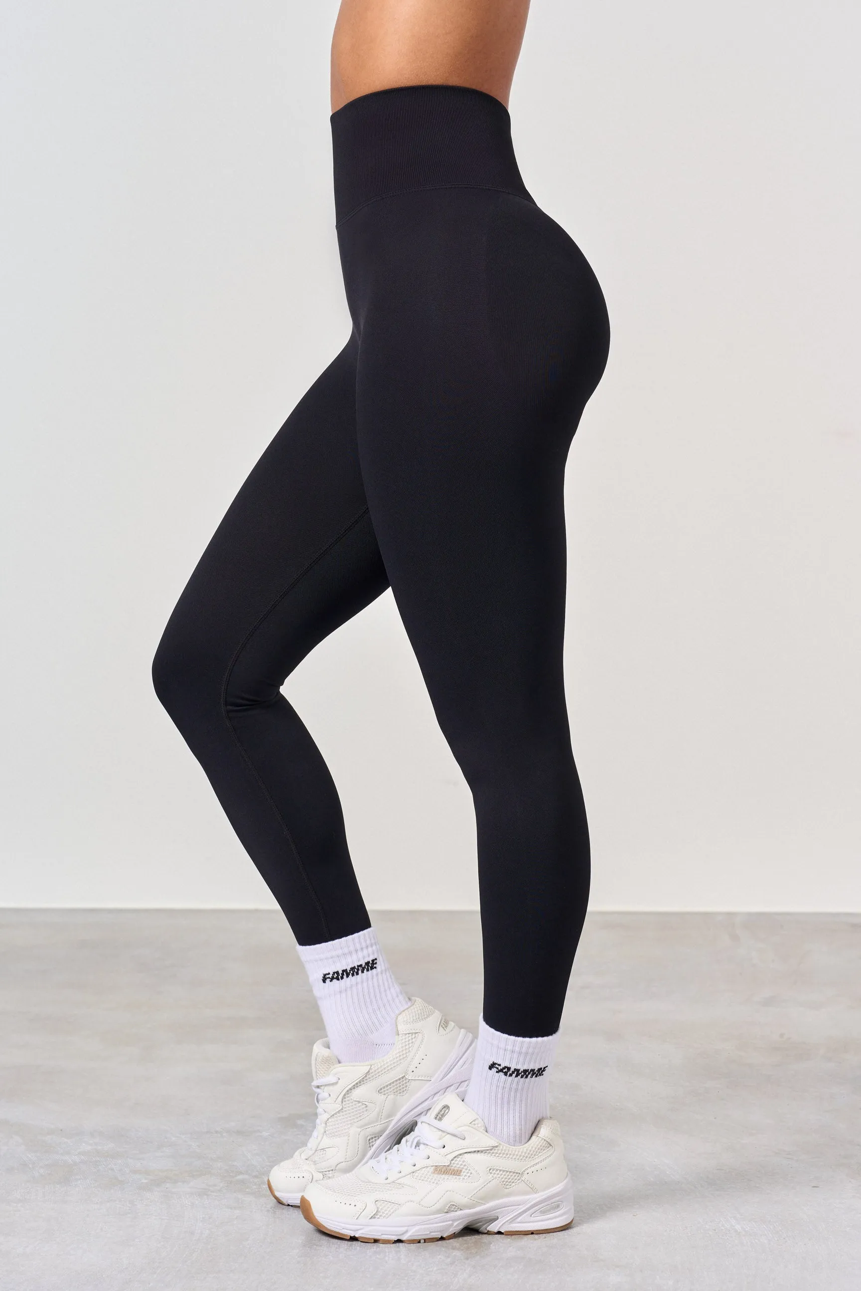 Refine Scrunch Leggings